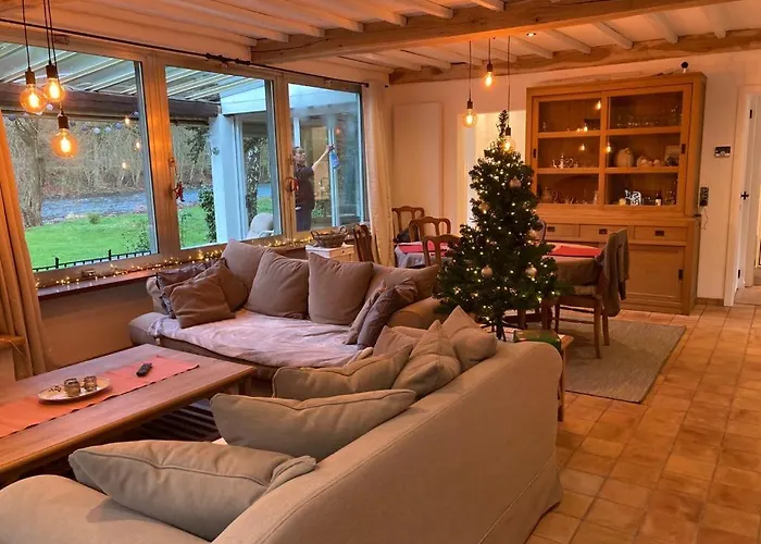 Maison L' Ambleve Ferienhaus *